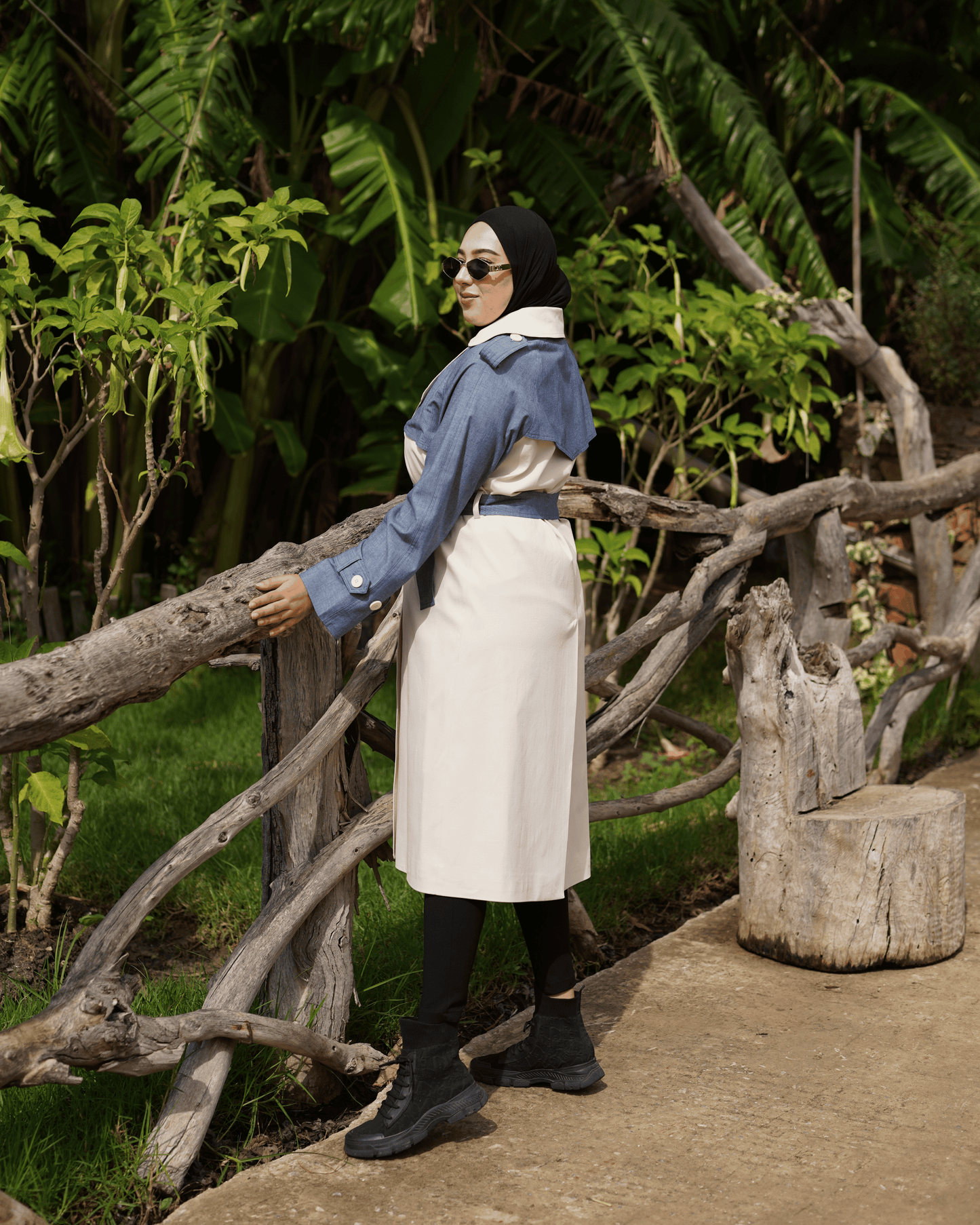 Trench coat beige et jeans