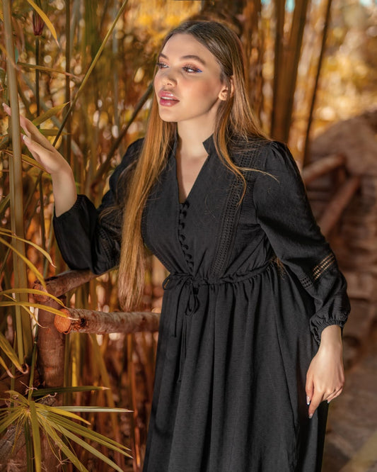 Robe longue : comment la porter ? Comment l'accessoiriser ?