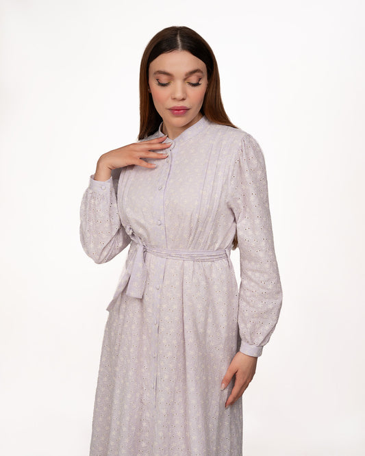Robe brodé violet pastel-clair