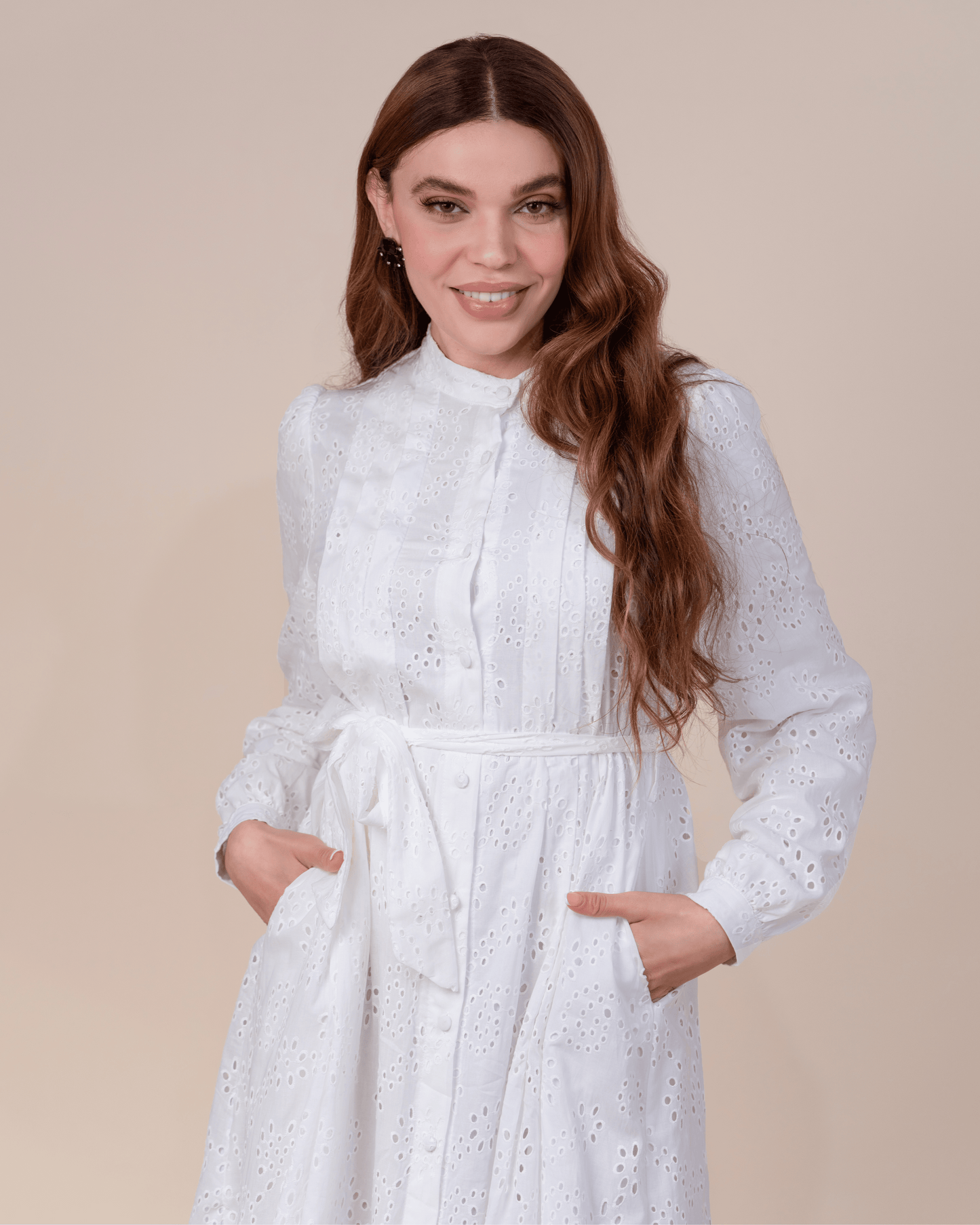 Robe brodée Dalia Blanche