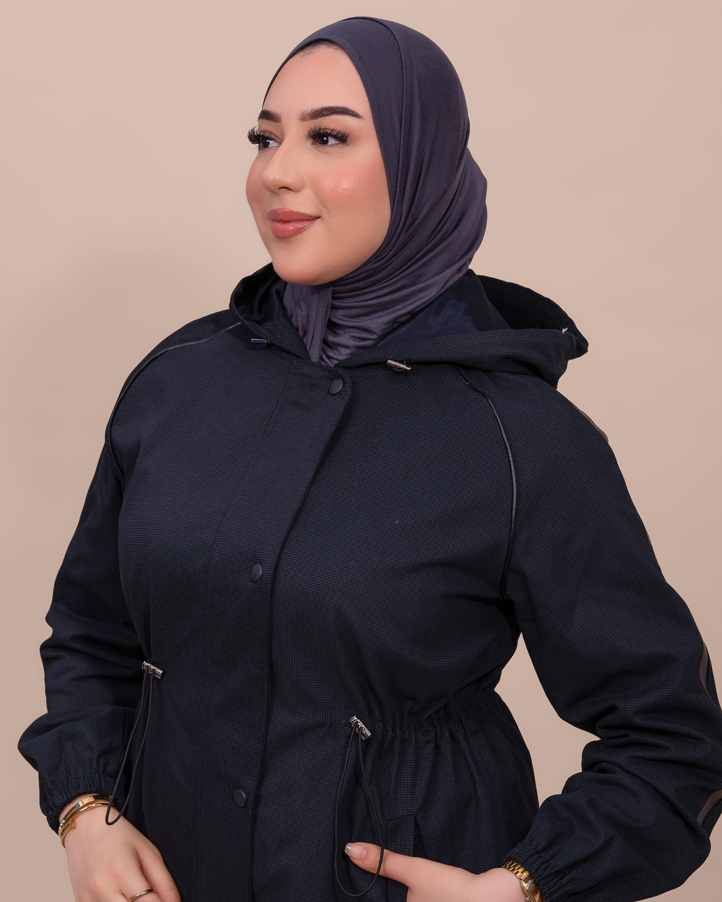 Trench mi-long à capuche