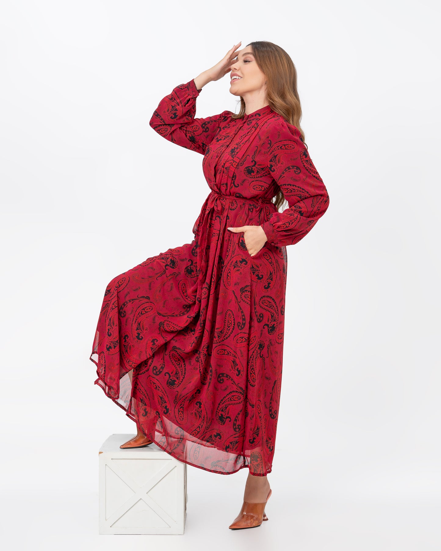 Robe bordeau et noir