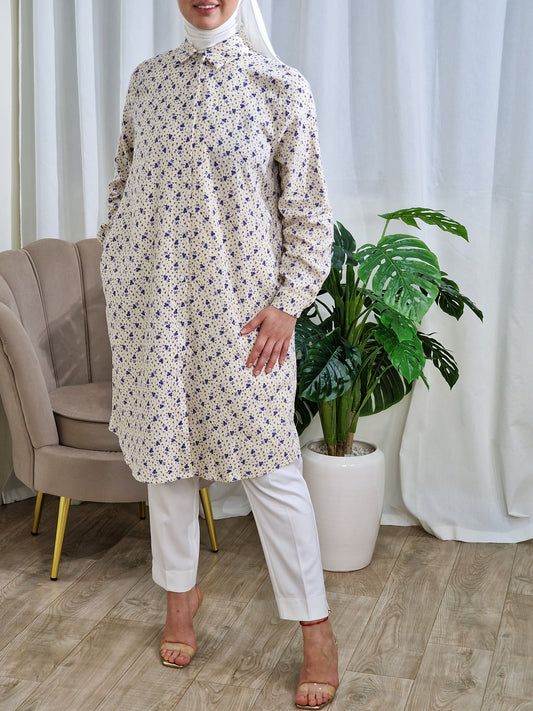 Chemise beige à fleur bleu