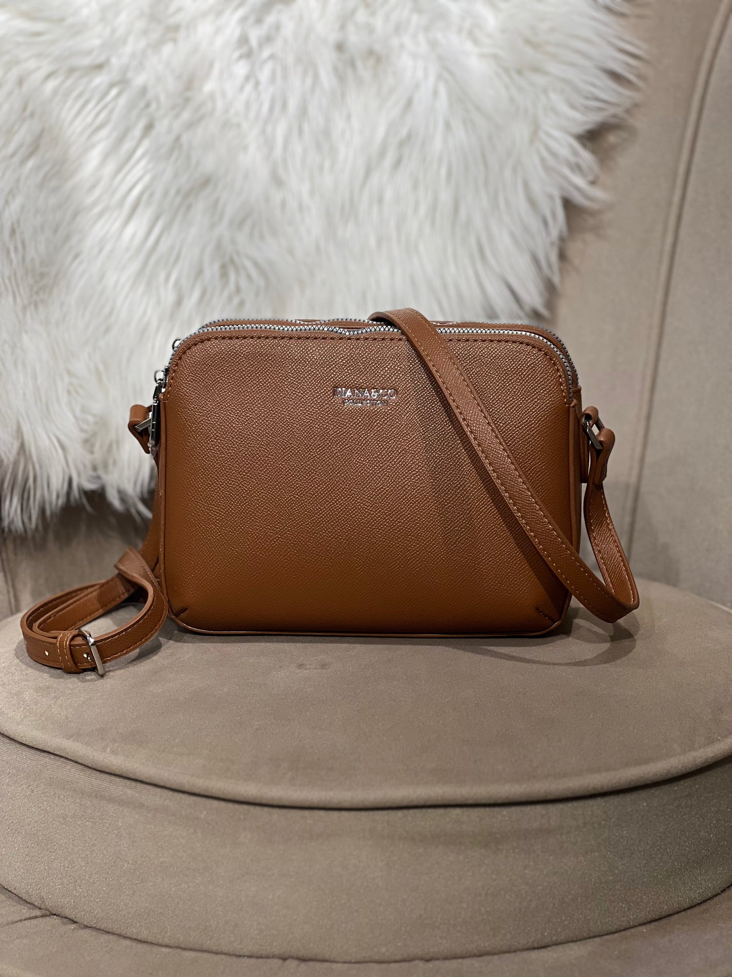 Sac Diana & co