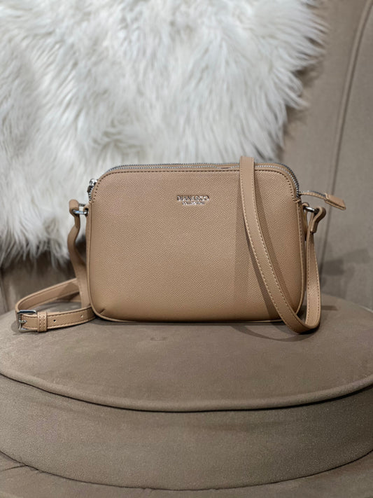 Sac Diana & co