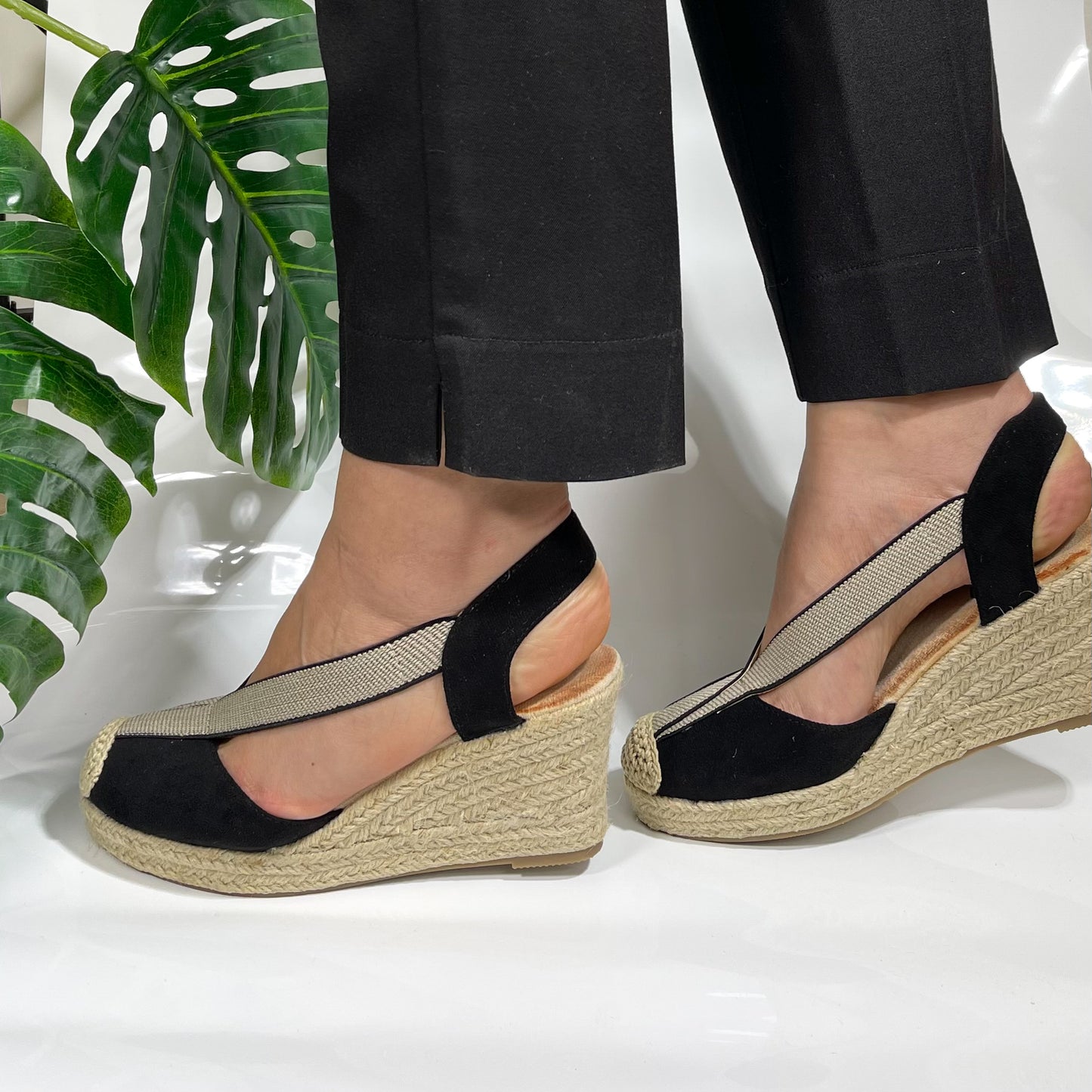 Sandales Élégantes NEXE -noir-