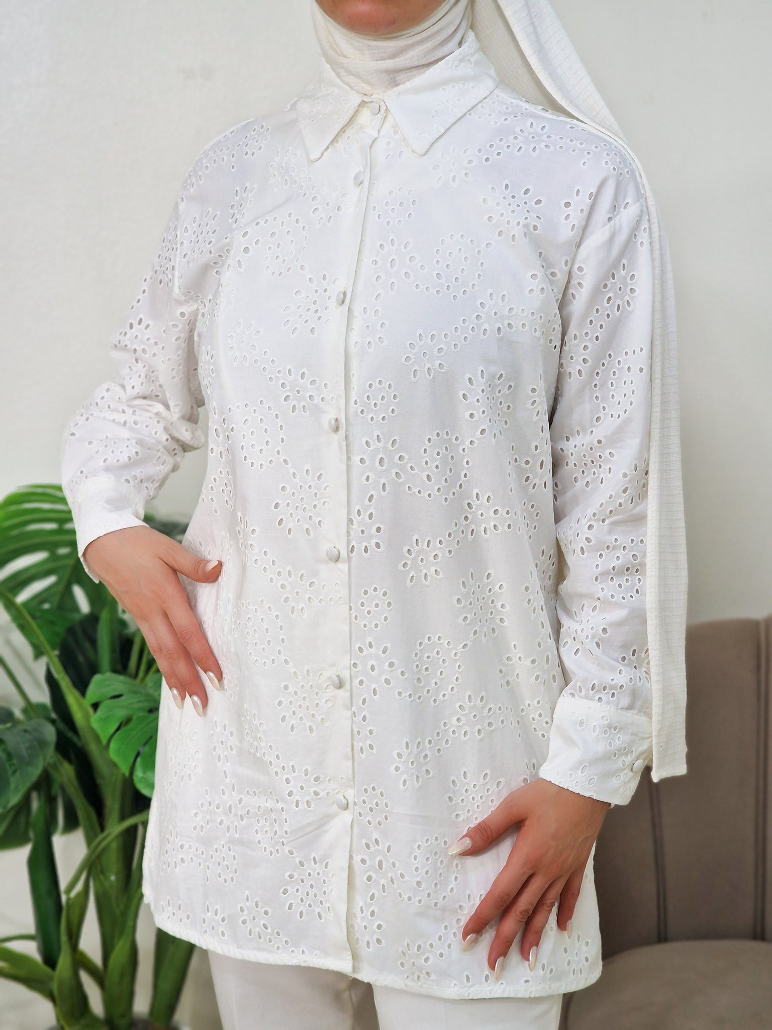 chemise brodé blanche